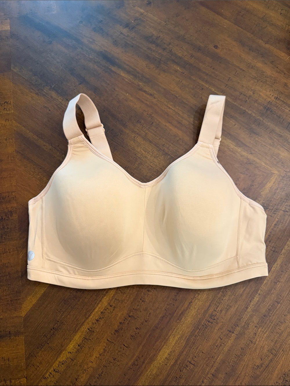 Livi Active Light Nude Wireless Seamless Full-Coverage Bra 38DDD